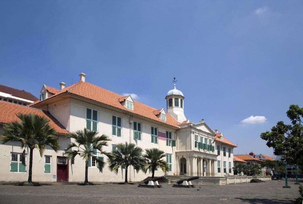 Putri Duyung Ancol Hotel Jakarta Exterior photo