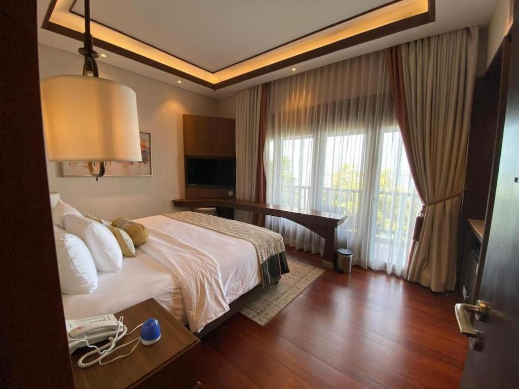 Putri Duyung Ancol Hotel Jakarta Exterior photo