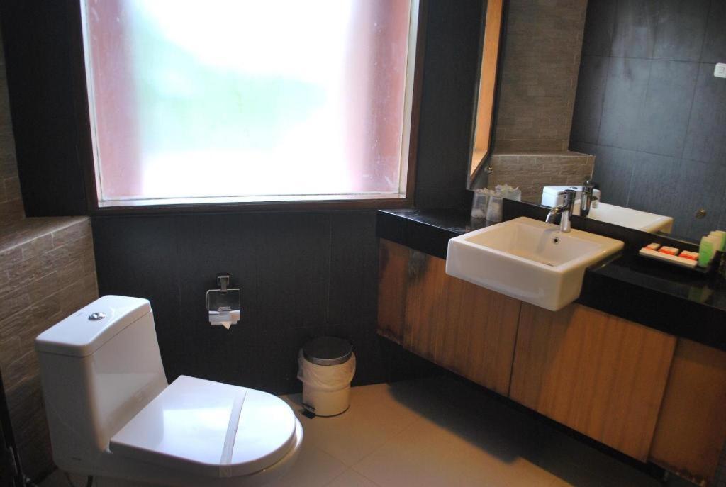 Putri Duyung Ancol Hotel Jakarta Exterior photo