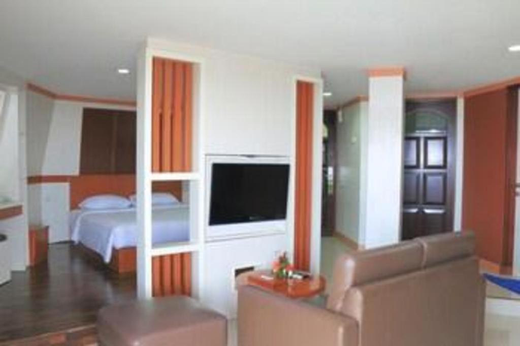 Putri Duyung Ancol Hotel Jakarta Exterior photo